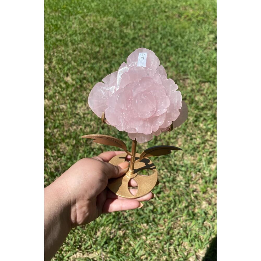 Rose Quartz Rose Carving with Display Stand, Crystal Statement Piece, 283 g Rose